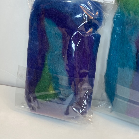Dimensions FeltWorks Needle Felting Wool Roving Cool Blue Green Purple 3 Packs - Picture 10 of 13